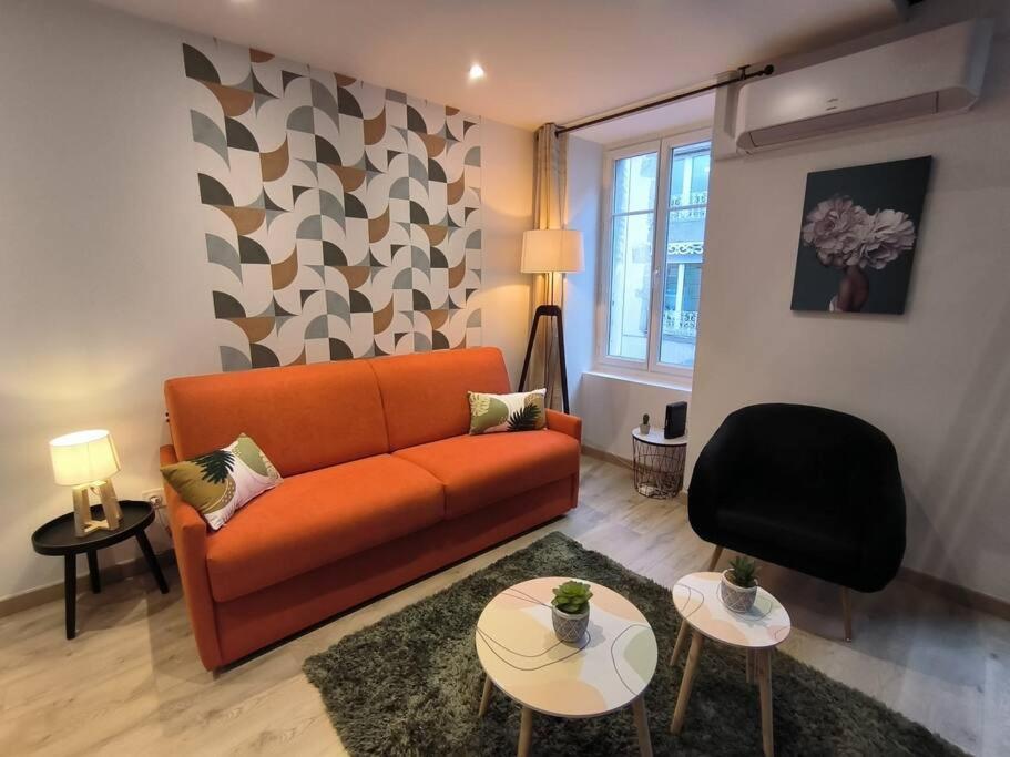 T2 -55M2- Elegant Et Chaleureux Apartment Montbrison Exterior photo